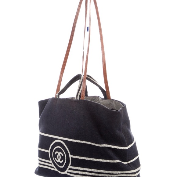 CHANEL Denim Shopping Tote - Picture 3 of 4